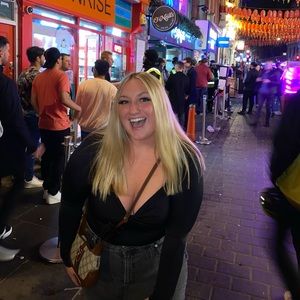 Meet your Posher, Tiffany